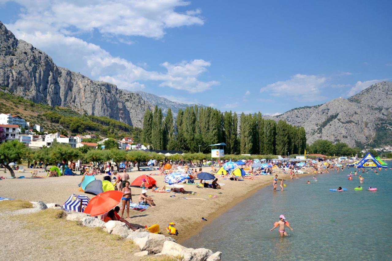 Apartments With A Parking Space Omis - 10362 Exterior foto